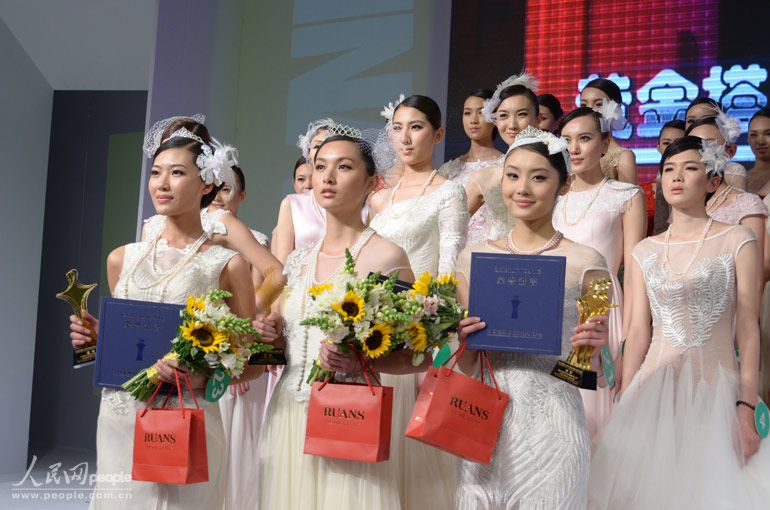 ��ѡ�ֺ�Ӱ��