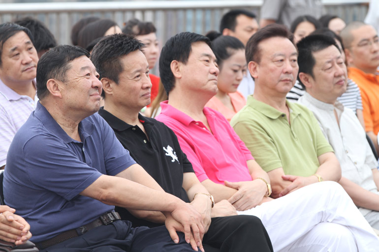 �������α���ϯ���ŷ����ᡣ