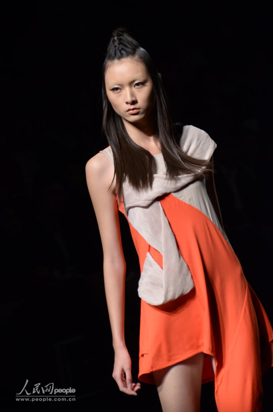 ģ����������ʦʱװ������������ �Ը� ��