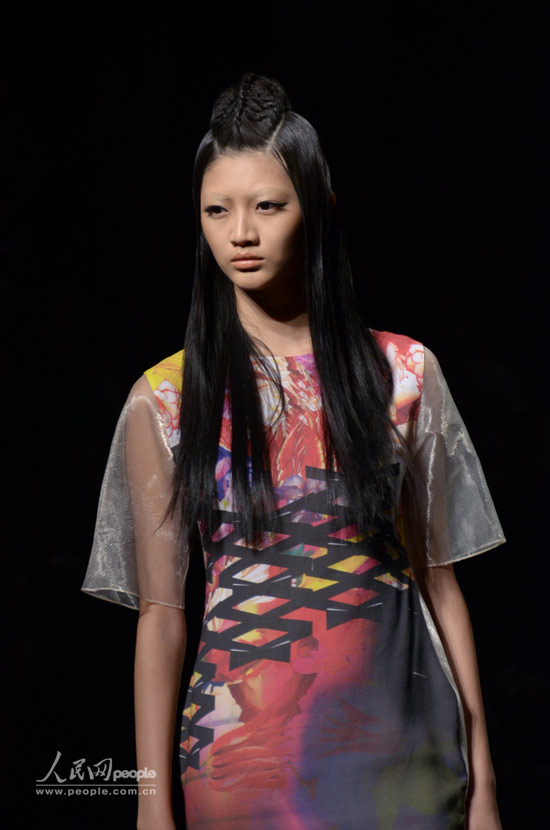 ģ����������ʦʱװ������������ �Ը� ��