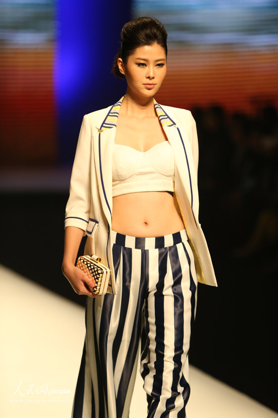 ά˹����Ԭ��ʱװ�������ھ����� ���조�����ɶԡ���3��