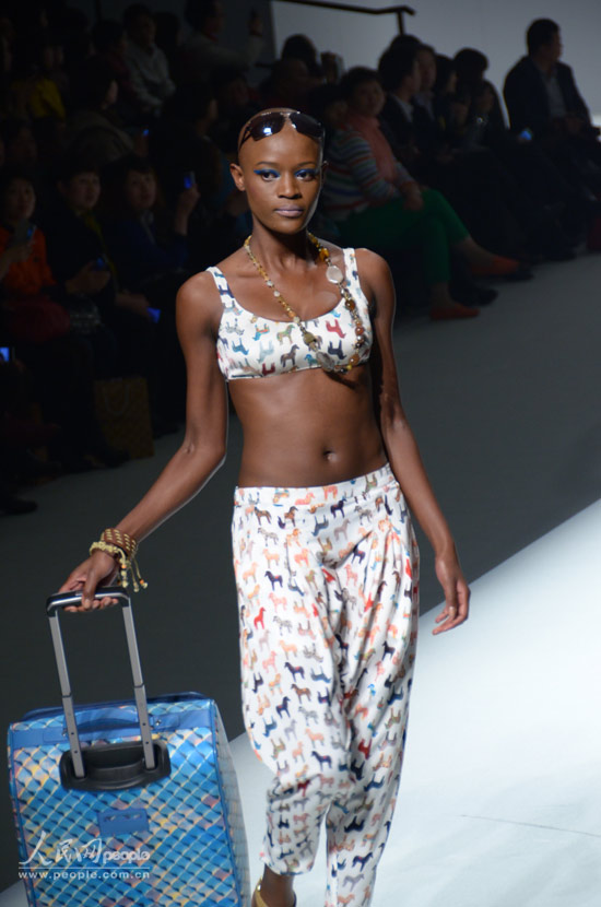 ģ��չʾʱװ������������ �Ը� ��