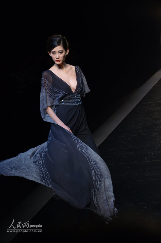 ģ��չʾʱװ������������ �Ը� ��