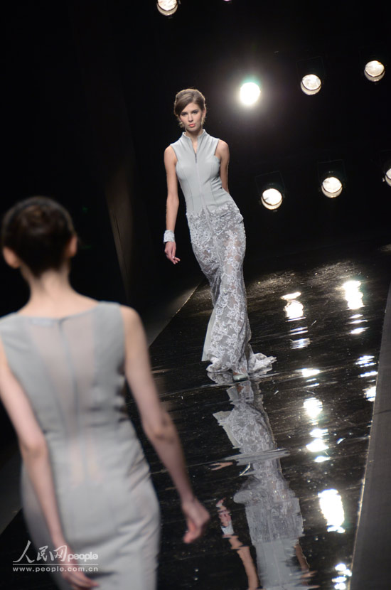 ģ��չʾʱװ������������ �Ը� ��