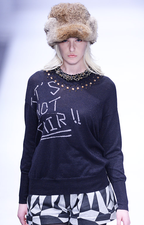 ģ��չʾʱװ������������ �ڿ� ��