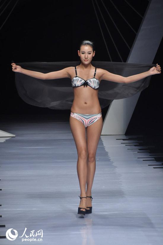 ģ��չʾ������Ʒ������������ �Ը� ��