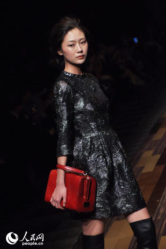 ģ��չʾʱװ������������ �Ը� ��