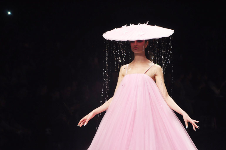 ����MGP��2015ë��ƽMGPIN��ױ�������Ʒ�������С�8��