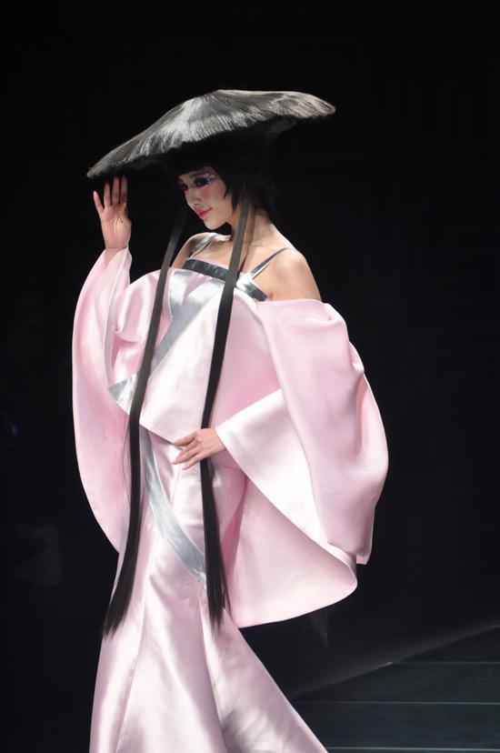 ����MGP��2015ë��ƽMGPIN��ױ�������Ʒ��������