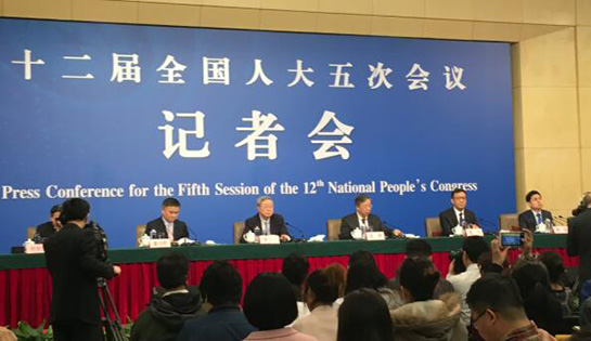  						《核心現場》						央行行長周小川等談“金融改革與發展”