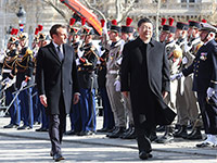 習近平出席法國總統舉行的歡迎儀式