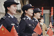 南京：燃情唱响《我和我的祖国》