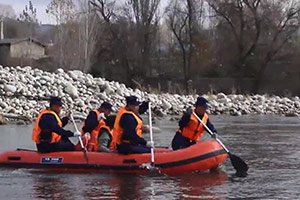 新疆森林消防總隊阿勒泰支隊防汛抗洪搶險救援應急演練紀實