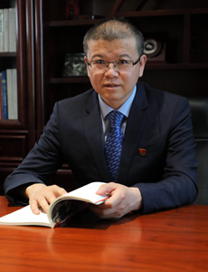 黃漢杰 特變電工黨委委員、總裁，新能源產業總經理