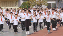 山东济南：阳光课间 童趣飞扬