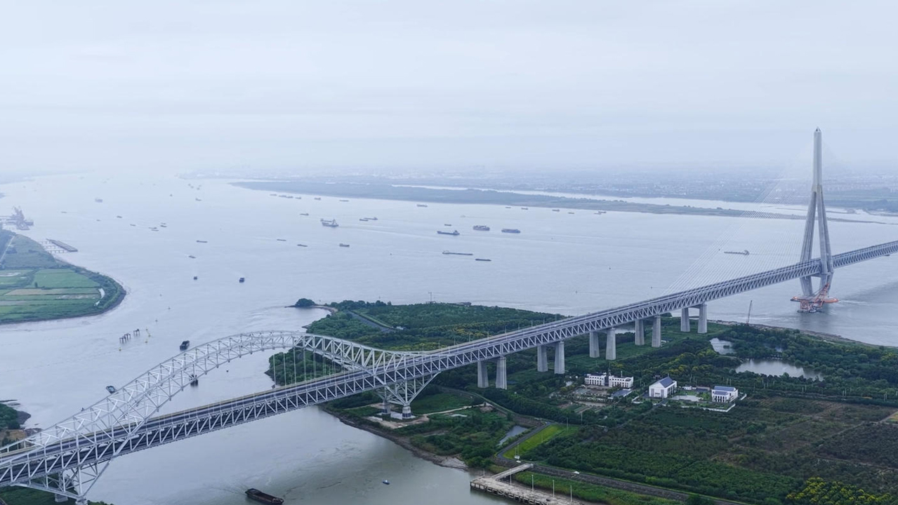 1分钟感受世界最大跨度斜拉桥