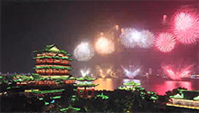 滕王阁与烟花同框演绎中国式浪漫