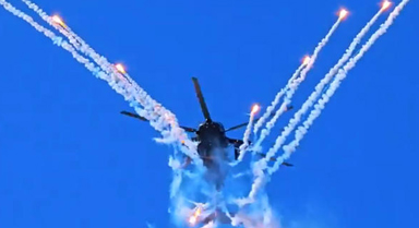 直拍直-20凌空画凤凰 场面震撼