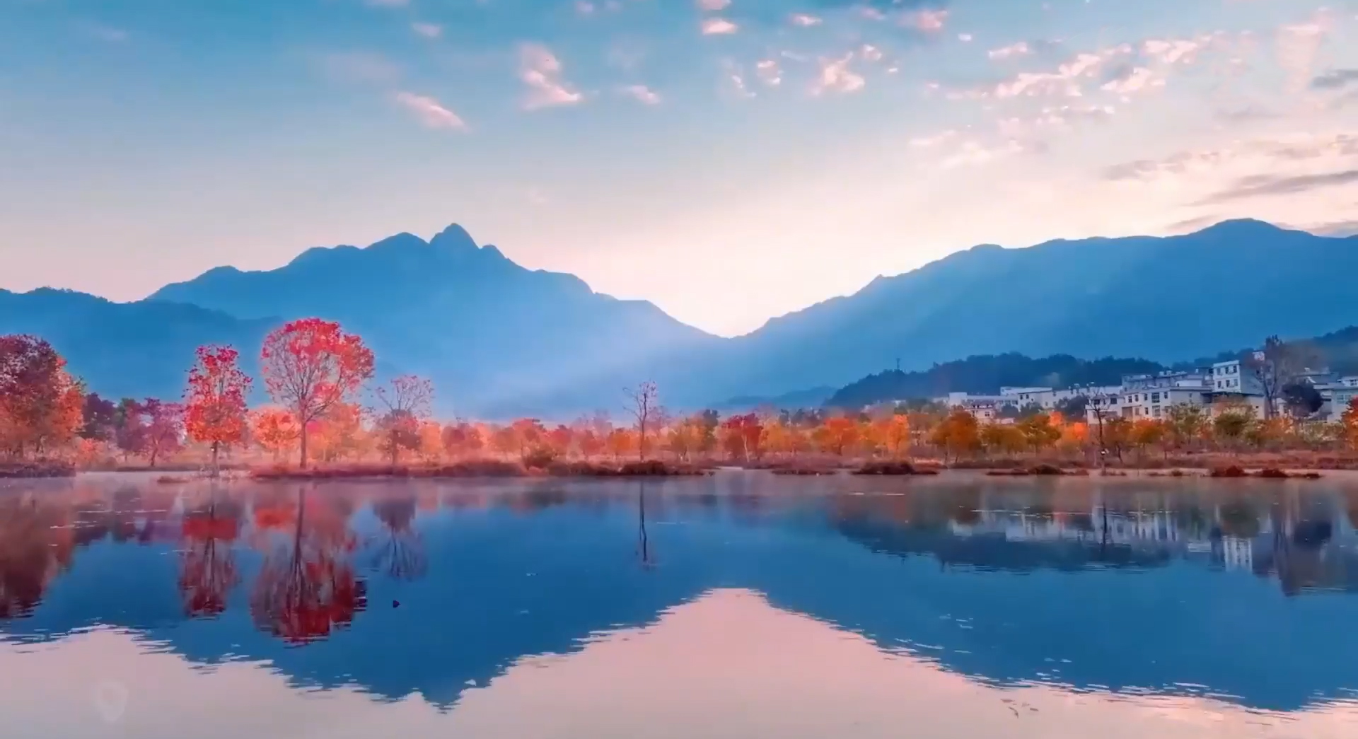 多地紅葉聯動，一起看萬山紅遍