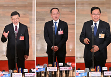 十四届全国人大四次会议首场“部长通道”集中采访活动
