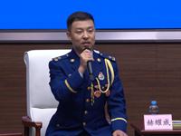  He Yaowei, the leader of the fire fighting and rescue team of Baota Fire Rescue Station, said: "Model of the times" is an honor and a responsibility for us