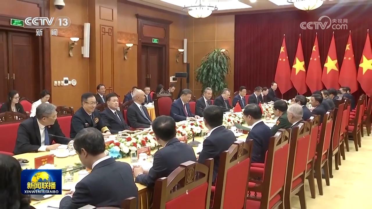 习近平会见越南总理