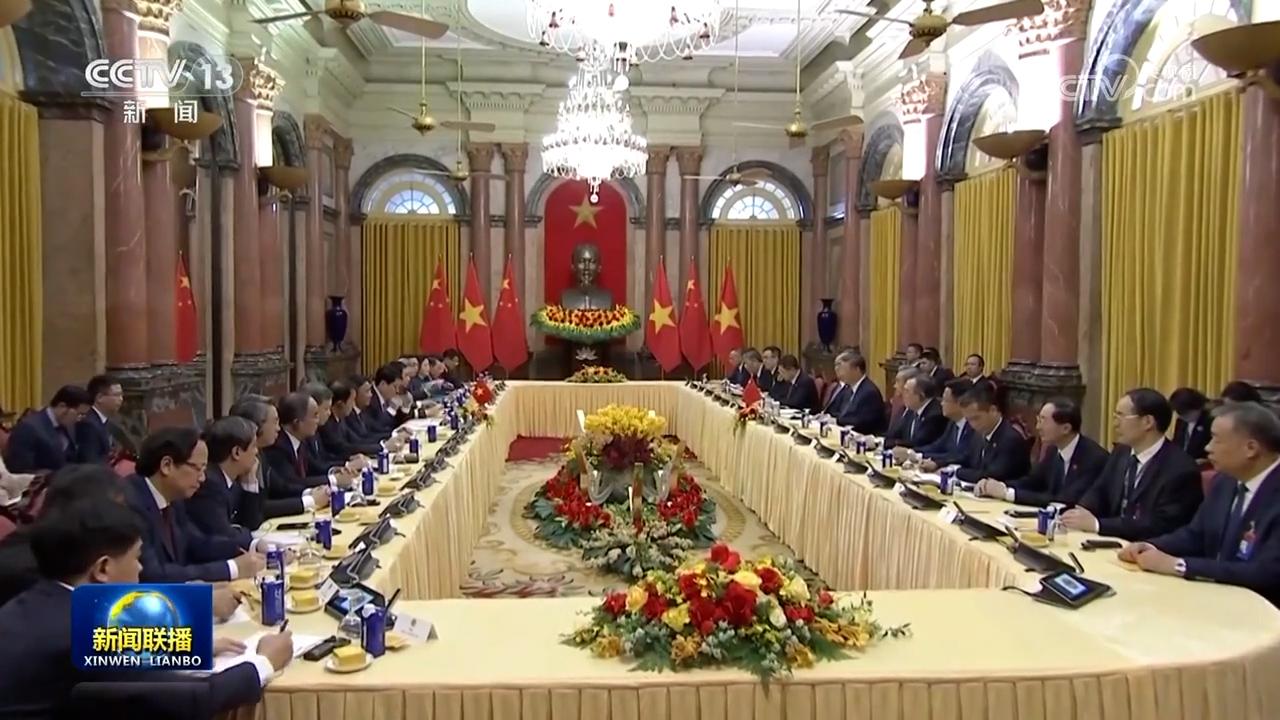 习近平会见越南国家主席