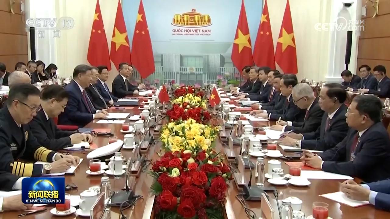 习近平会见越南国会主席