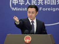 外交部回應菲軍艦企圖強闖我黃岩島：中方採取必要處置措施正當合法