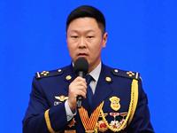 挺身而出的“逆行者”、岁月静好的“守护者”，谢谢你们守护万家灯火！