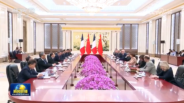 李强会见法国总统