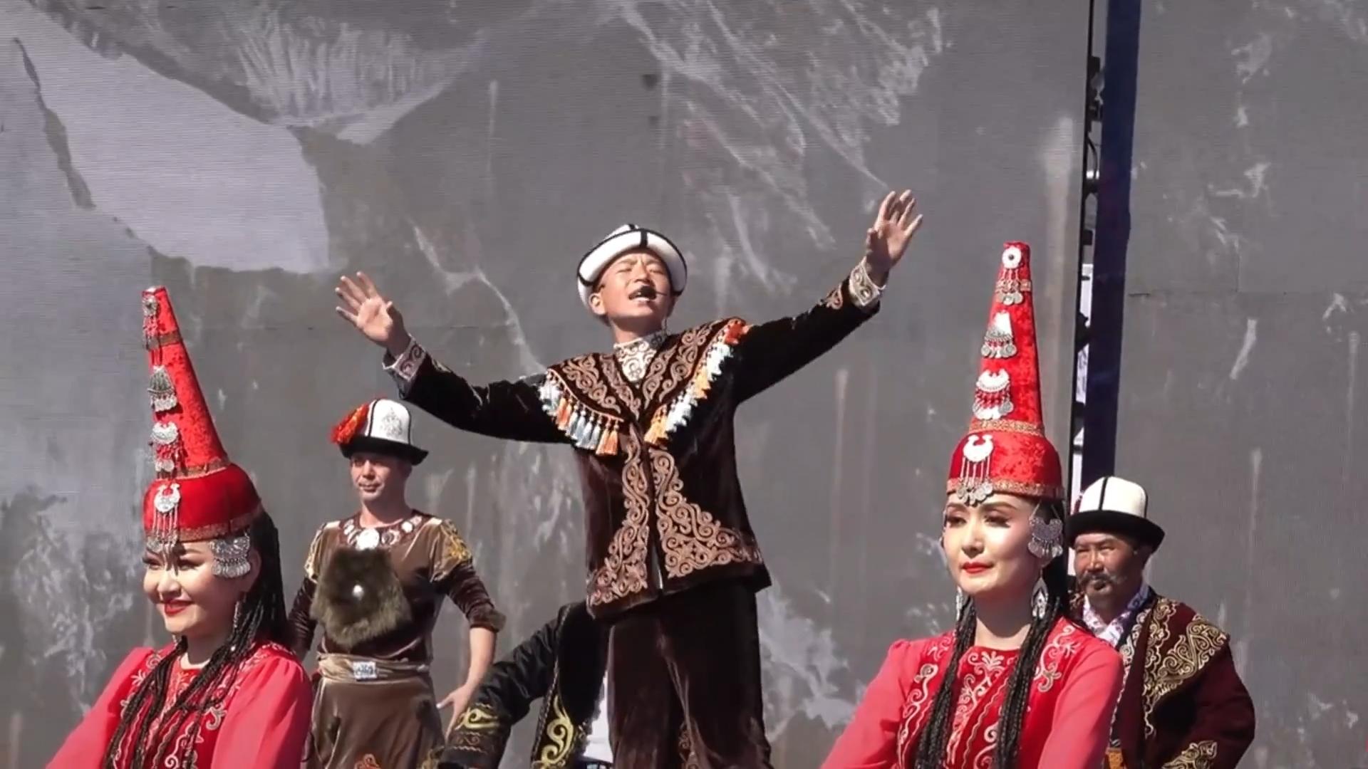 【人民映像】玉米塔力·耶提库：英雄史诗代代传